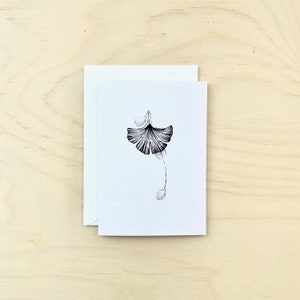 Tarjeta de felicitación de ginkgo
