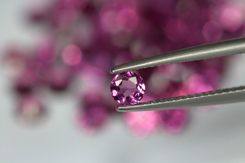Light Shade Rhodolite Garnet Faceted Rounds. 2.5 Mm - 5 Mm Size ...