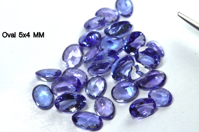 DEEP Color Tanzanite Facetterade Ovaler 5 x 4 mm, 5 x 3 mm och 4 x 3 MM Storlek. VÄLJ Storlek. Ögonren till luppren kvalitet. Pris per styck. bild 8