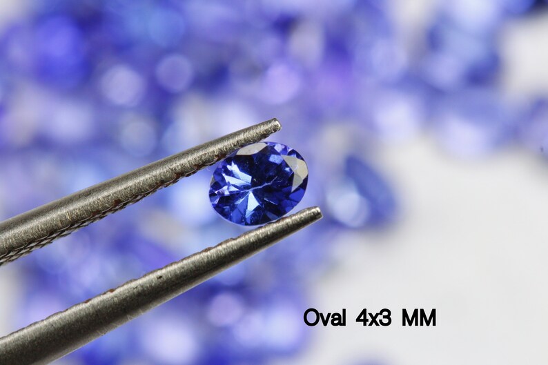 DEEP Color Tanzanite Facetterade Ovaler 5 x 4 mm, 5 x 3 mm och 4 x 3 MM Storlek. VÄLJ Storlek. Ögonren till luppren kvalitet. Pris per styck. bild 2
