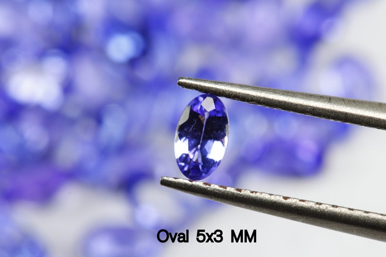DEEP Color Tanzanite Facetterade Ovaler 5 x 4 mm, 5 x 3 mm och 4 x 3 MM Storlek. VÄLJ Storlek. Ögonren till luppren kvalitet. Pris per styck. bild 5