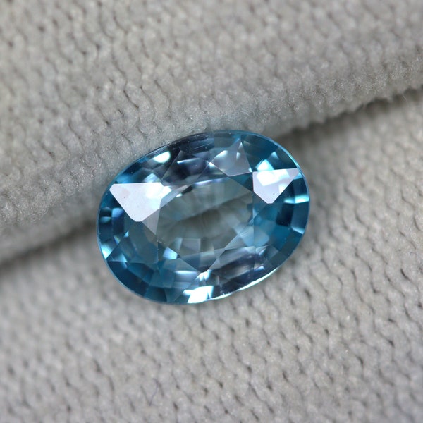 Blue Zircon 8x6 MM Oval. Faceted SPARKLING Ovals. Cambodia Origin. Deep Blue Color.