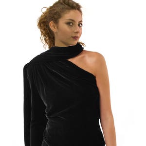 Women&#39;s Blouse, Asymmetric Top, Velvet Top, One Shoulder Top, Extravagant Top, Black Blouse, Black Shirt,One Shoulder Blouse,Black Party Top