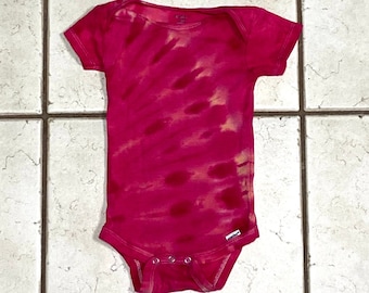 FUN Infant 6 to 9 month Gerber short sleeve tie dye bodysuit--fuchsia pink peach arc... #40