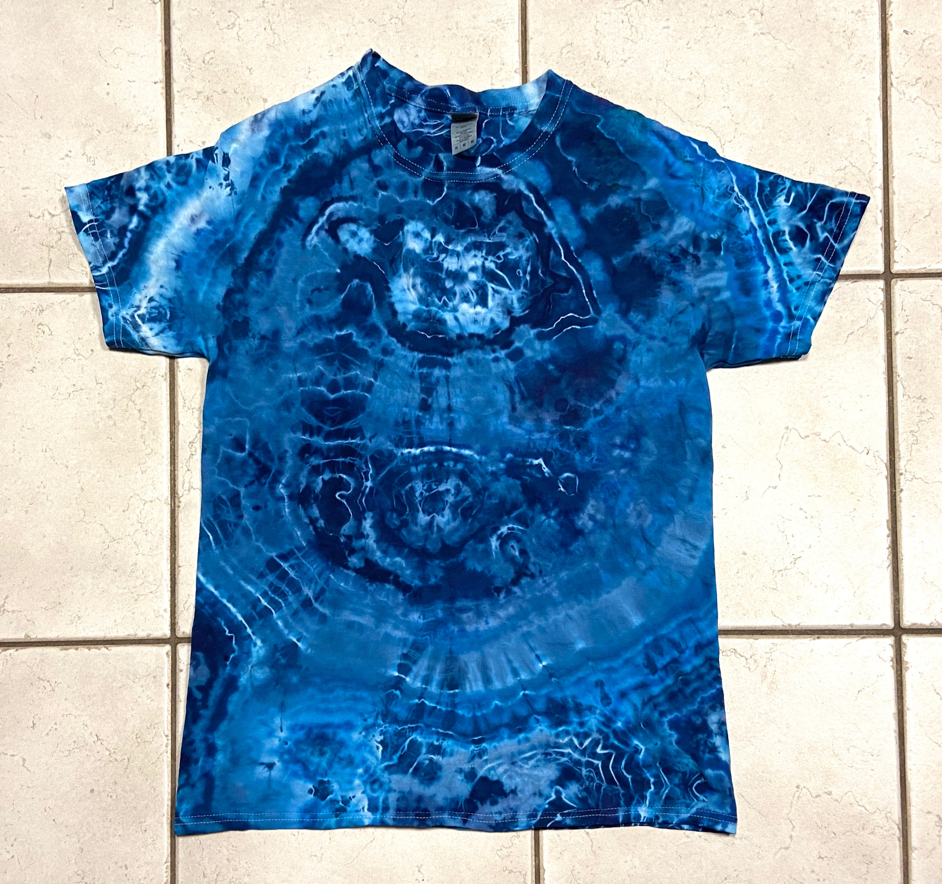 Guacamole Geode Tie Dye Small Gildan T-shirt