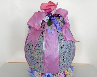 Easter string egg hand-made