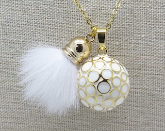 BOLA PREGNANCY NECKLACE