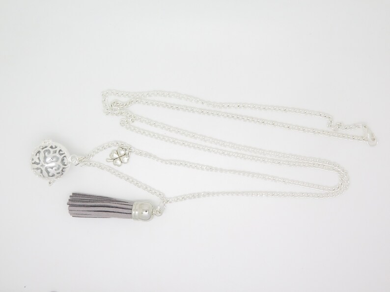 BOLA PREGNANCY NECKLACE