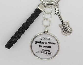 PORTE CLÉ PERSONNALISABLE  cadeau pour un guitariste, musicien : un ami, un papa, un frère...