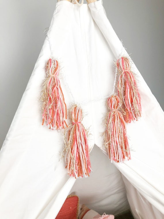 Coral Orange Light Pink Gold Yarn Tassel Garland/Party Decor/Girl Room/Teepee/Kids Play Room Decor/Baby Shower/Wedding/Tropical/Unicorn Il_570xn