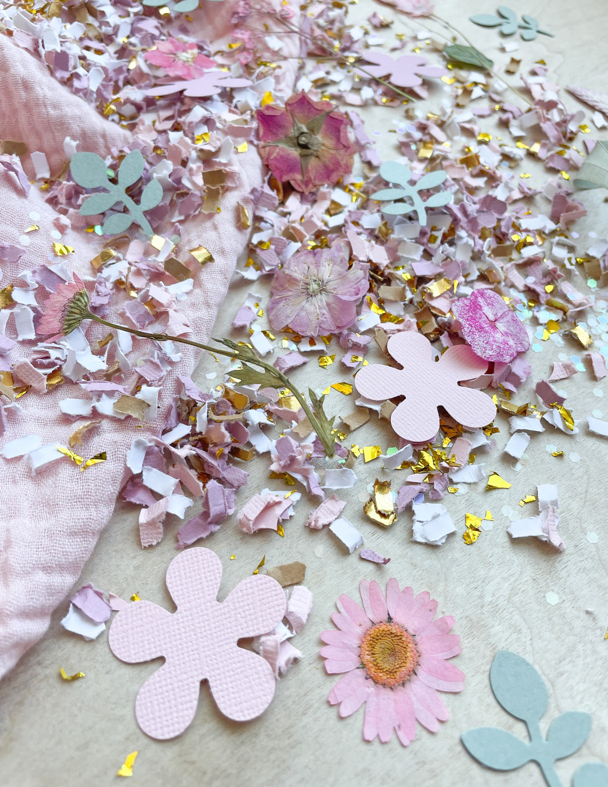 Dried Flower Confetti: Baby/Bridal Shower Party Decor