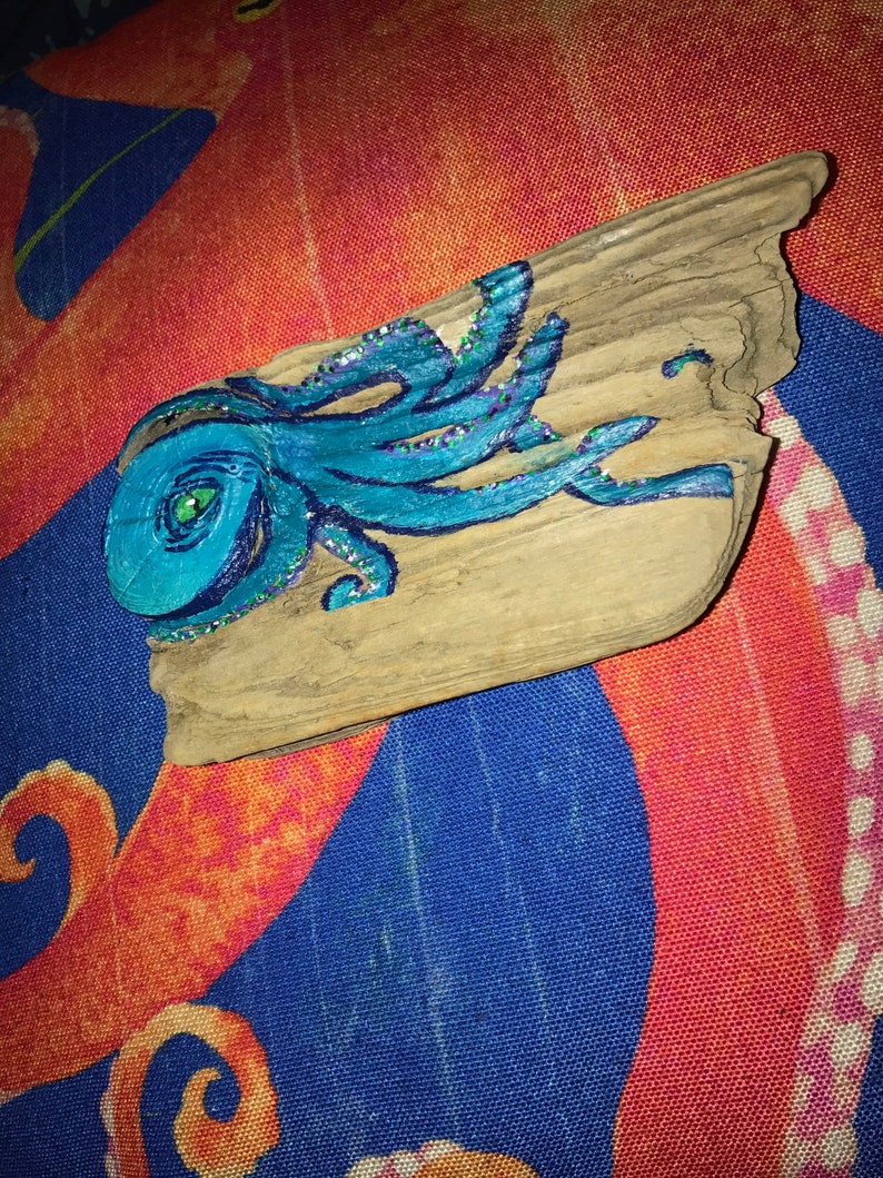 Octopus on wood