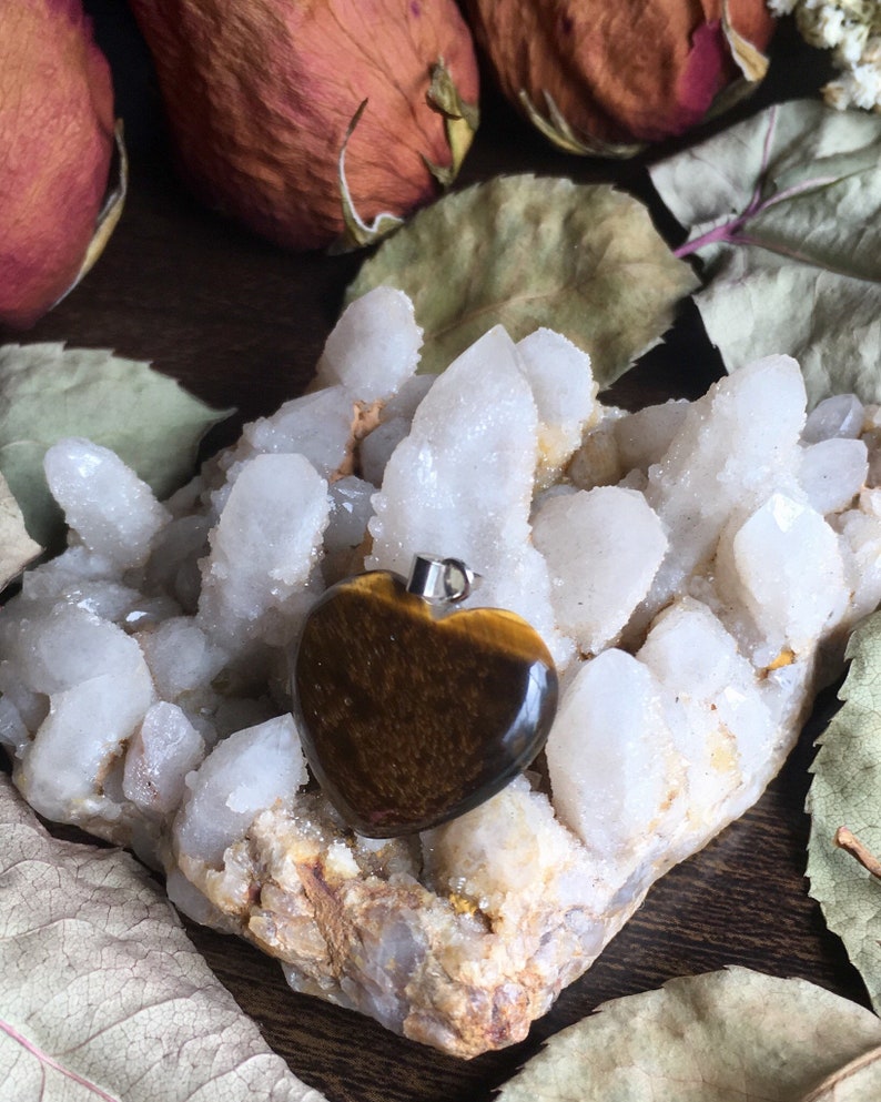 Tigerseye Heart Necklace Tigerseye Necklace Tigers Eye Jewelry Solar Plexus Chakra Pendant Solar Plexus Chakra Stone Necklace