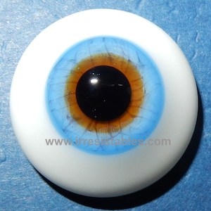German Glass Eyes: Solid Half Round Flat Back Azur Blue #32421