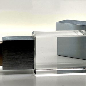Rectangular or Square Flash Drive- 32GB with engravable light up crystal