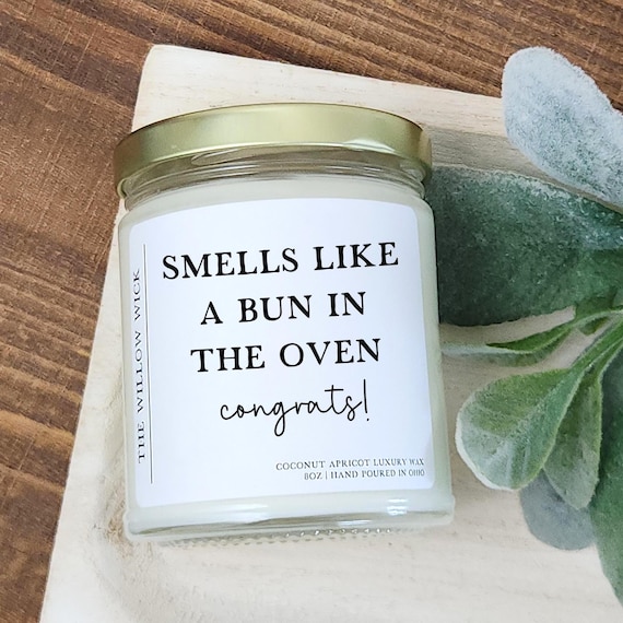 Smells Like a Bun in the Oven Candle | Baby Shower Gift | New Mom Gift | Gift for Her | Wood Wick Candle