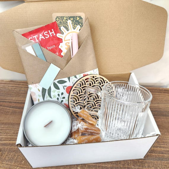 Blind Date with a Book Gift Box | Suprise Gift Box for Her | Bookworm Gift | Mystery Gift for Book Lover | Gift for Reader | Bookish Gift