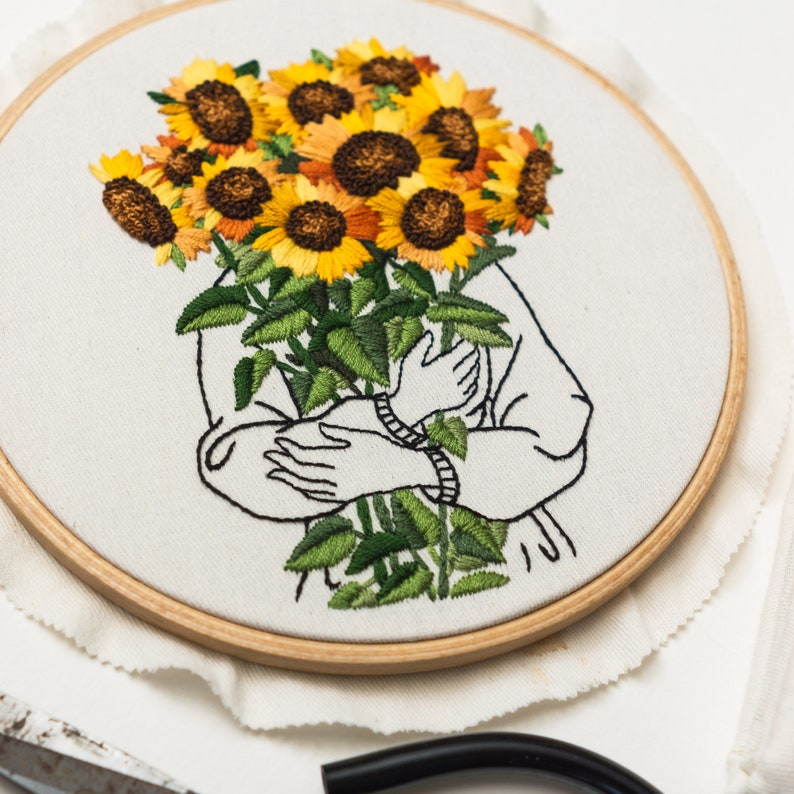Hand Embroidery Pattern SUNFLOWER HUG, Digital Download PDF, Video Tutorial for Beginners Included image 2