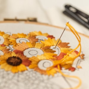 Hand Embroidery Pattern SUNFLOWER HUG, Digital Download PDF, Video Tutorial for Beginners Included image 8