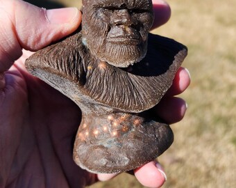 Sasquatch Shungonite Statue - #12