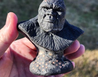 Sasquatch Shungonite Statue - #9