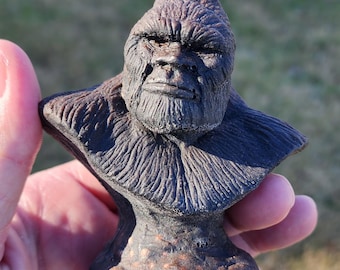 Sasquatch Shungonite Statue - #15