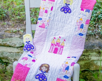 Princess Castle Baby Quilt, Pink and White Baby Quilt, Girl Quilt, Handmade Baby Quilt, Baby Blanket, Modern Baby Quilt, Nursery Bedding