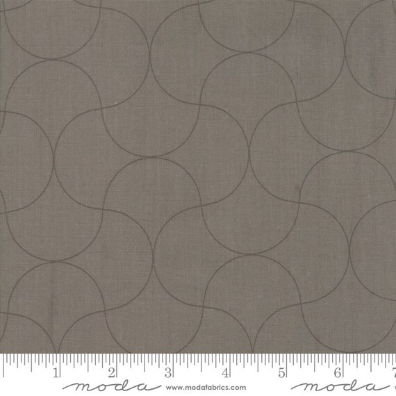Tonal taupe clamshell pattern 100% cotton quilting fabric | Etsy