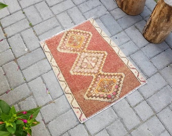 Vintage Room Decor, 1.5x2.0 ft Carpet Rug Aesthetic, Natural Small Rug, Kitchen Small Rug, Doormat Rug, Hand Woven Rug Small, Bath mat 64x48