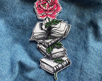 Books iron on patch, I love books applique, Floral book badge, Back to school patch, Book club patches, Love reading badge, Teacher patch
