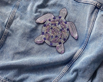 Sea Turtle Iron On Patch: Embroidered Ocean Applique (19x18cm)