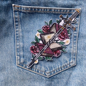 Books iron on patch, I love books applique, floral book badge, Back to school patch, Book club patches, Love reading badge, Teacher patch