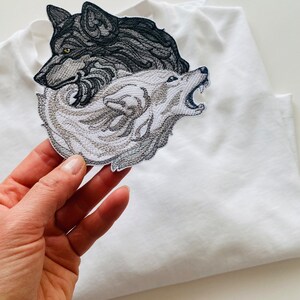 Untamed Wolves Fusible Patch, Wolf Howling Patch,black White Wolf Yin ...