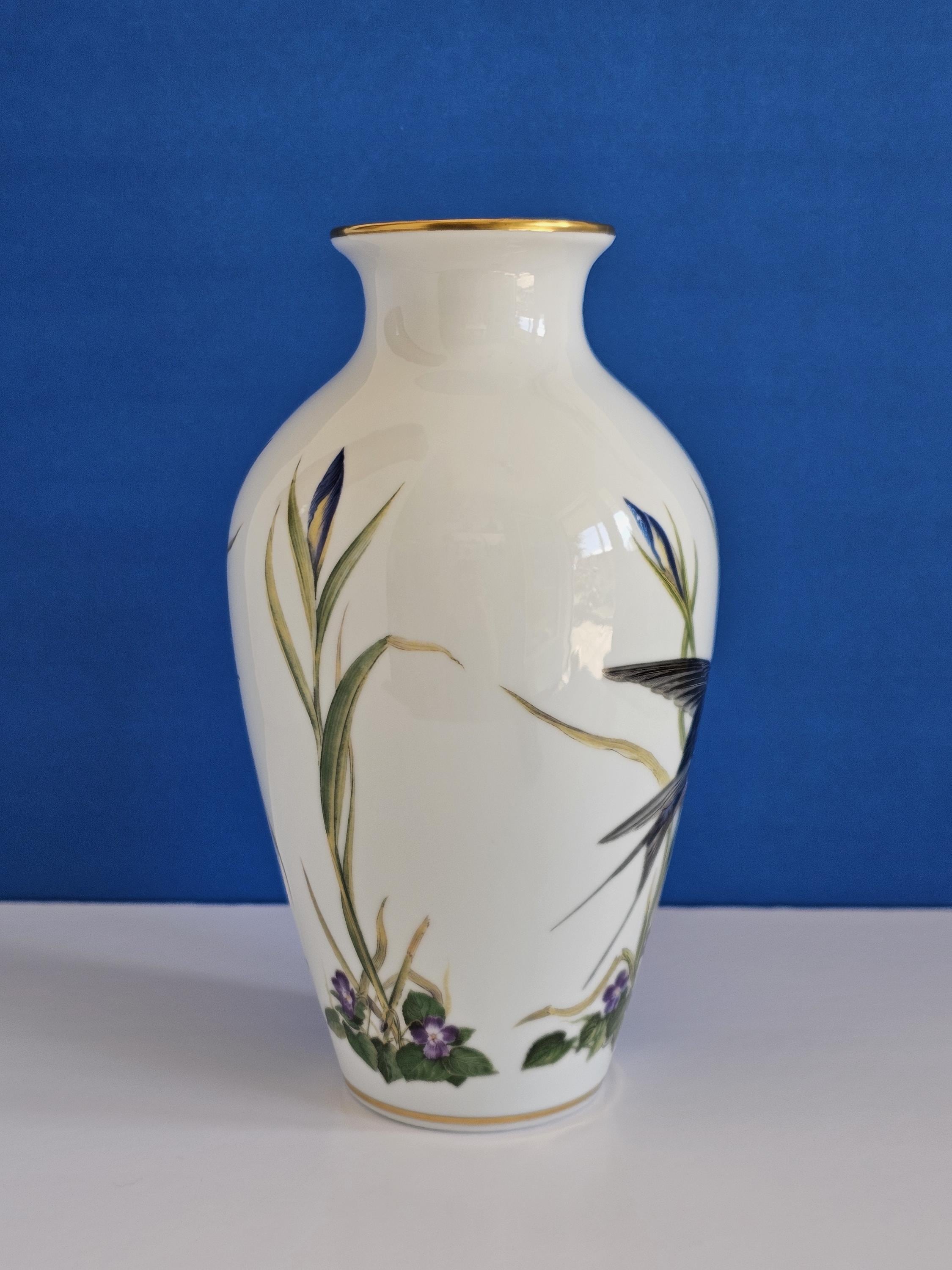 Vintage 1980 Franklin Porcelain the Meadowland Bird Vase by
