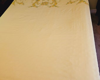 Vintage Full Size Yellow Floral Trim Flat Sheet No Iron Muslin/Vintage JP Steven's 1970's Full Flat Sheet