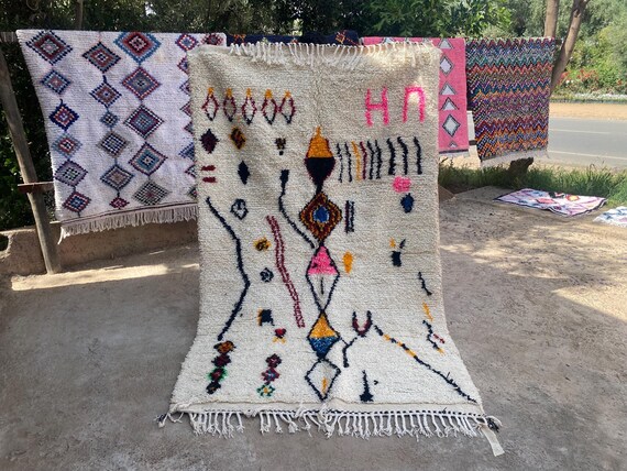 Abstract Azilal Colorful Moroccan Rug | Handmade Berber Carpet | Custom Fabulous Boujaad-Boho Design | Soft Colors for Cozy Homes
