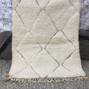 Authentic Beni Ourain Rug-moroccan Area Rug - Handmade Berber Rug -Vintage Rug-Genuine Lamb Wool-Moroccan Rug Ivory