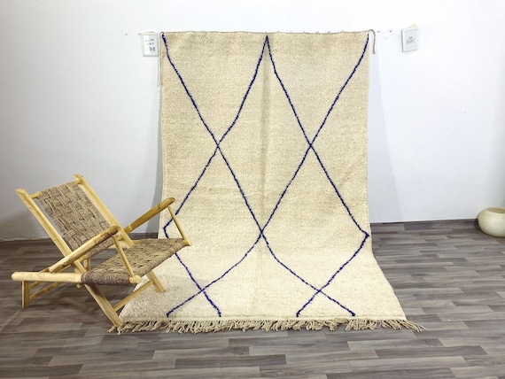 Beni Ourain Carpet - Handwoven Berber Area Rug from Morocco for Living Room Décor - Soft & Cozy Home Accent