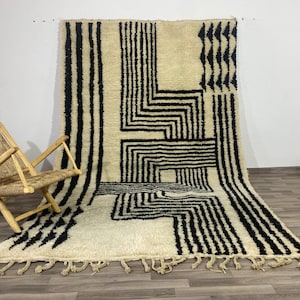 Moroccan rug - Tuareg rug 6.4 x 9 Feet African Tuareg - Vintage Carpet-Nomed  Rugs-Old Carpet