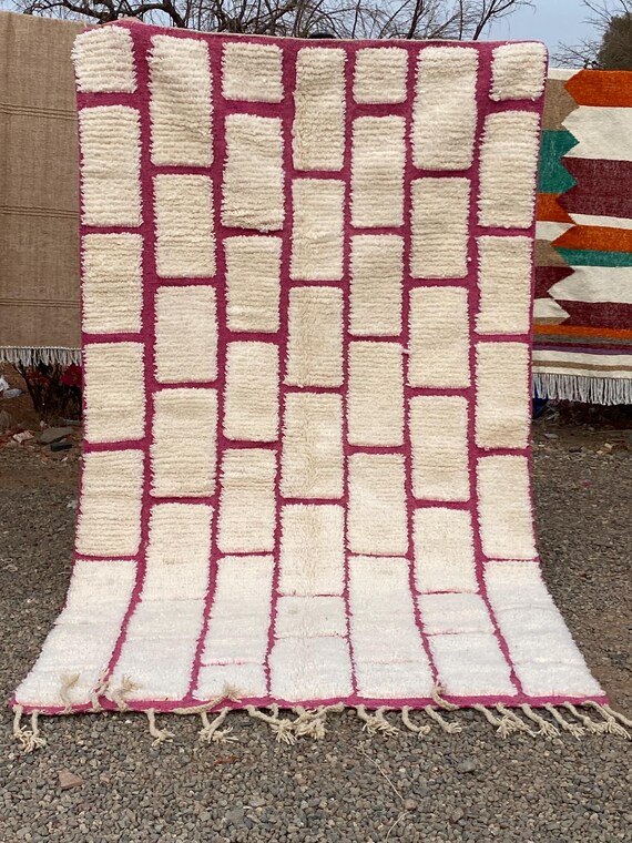 Handmade Beni Ourain Rug 8x10: White Shag Moroccan Rug