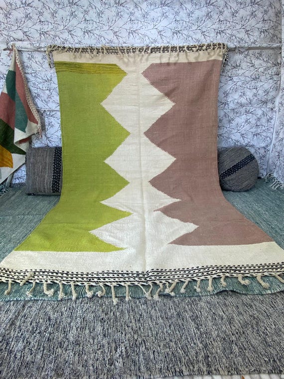Moroccan Kilim Rug, Moroccan Area Rug, Berber Wool rug, Moroccan Flatweave Rug, Zanafi Rug Style, Moroccan Handwoven rug