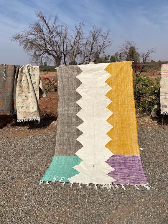 Moroccan rug - Moroccan Area Rug - Ethnic tribal rug - Moroccan Tribal rug - Moroccan Kilim rug - Handwoven rug - Taznakht rug