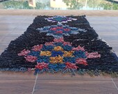 vintage unique Moroccan boucherouite rug_vintage boujad rug_wool rug_ handmade rug_lulticolor rug