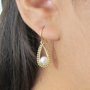 Pearl Drop Earrings - Real Pearl Earrings for Women - Bridal Earrings - Bridesmaid Earrings - Freshwater Pearl Earrings - Christmas gift