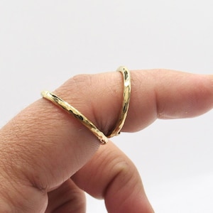 Adjustable Splint Ring Hammered in 14k Yellow Gold Fill • Adjustable for PIP or DIP Joints • Gold Fill Splint Ring • RA Rheumatoid Arthritis