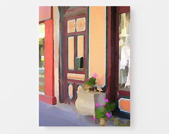 Pode incluir: Uma pintura de uma vitrine com uma porta vermelha e uma vitrine. A porta tem um design decorativo e uma pequena caixa de correio. Há flores cor-de-rosa em vasos na calçada em frente à loja.