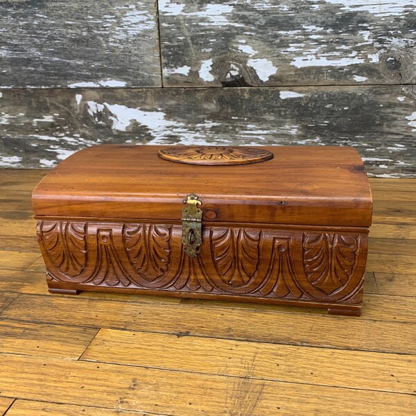 Vintage Carved Wooden Jewelry Box - Retro Trinket Box - Floral Design Decorative Wood Box