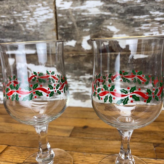 Vintage Pair of Christmas Wine Glasses - Gold Rimmed Holly and Berries  Design - Libby Brand