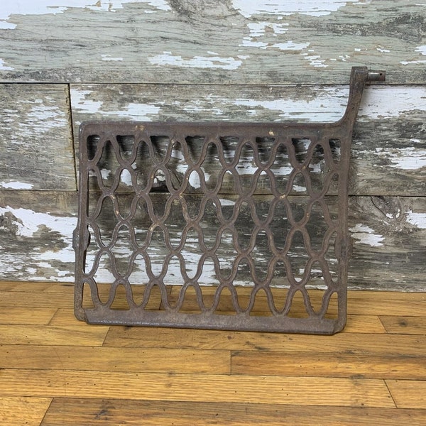 Antique Cast Iron Treadle Sewing Machine Foot Pedal, Sewing Machine Treadle Pedal, Salvaged Sewing Machine Part