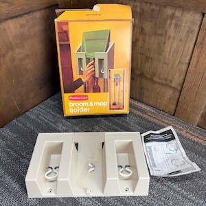 1970s Rubbermaid Broom, Mop, Dustpan Holder - Like New - Instructions and Hardware